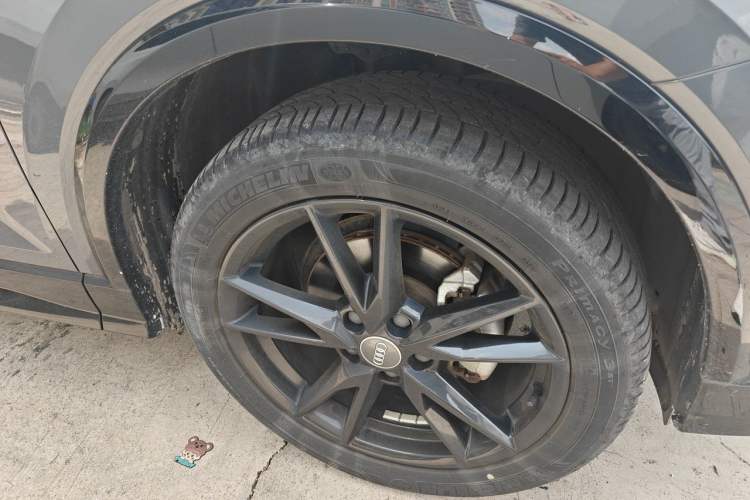 Used Audi Q2L 2021 35 TFSI Progressive Dynamic Edition Right Front Wheel Hub
