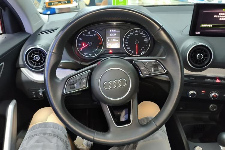 Used Audi Q2L 2021 35 TFSI Progressive Dynamic Edition Steering Wheel