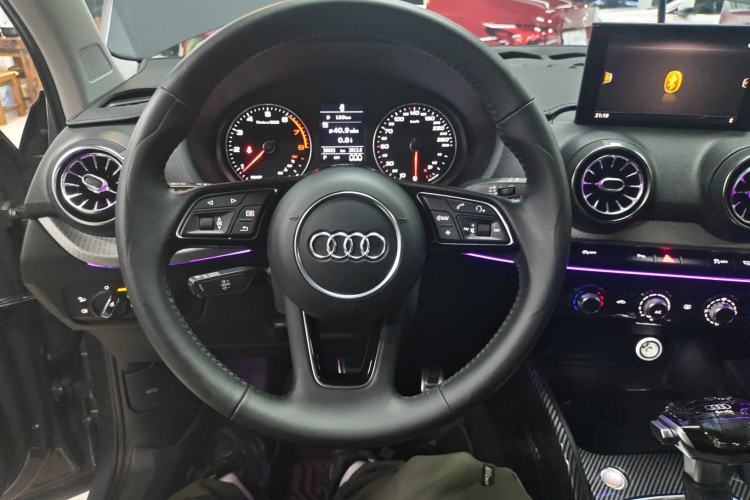 Used Audi Q2L 2021 35 TFSI Progressive Dynamic Edition Steering Wheel