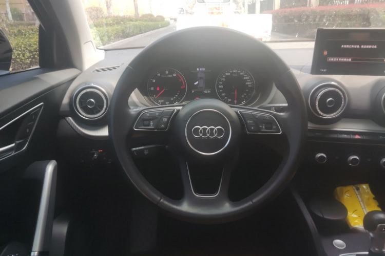 Used Audi Q2L 2021 35 TFSI Progressive Dynamic Edition Steering Wheel