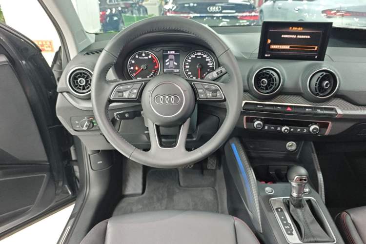 Used Audi Q2L 2021 35 TFSI Fashion Dynamic Model Steering Wheel