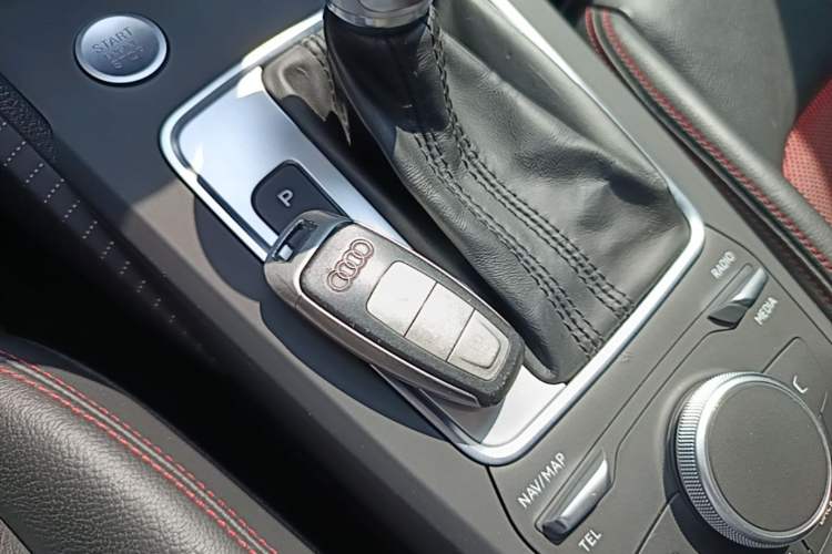 Used Audi Q2L 2021 35 TFSI Fashion Dynamic Model Vehicle Key