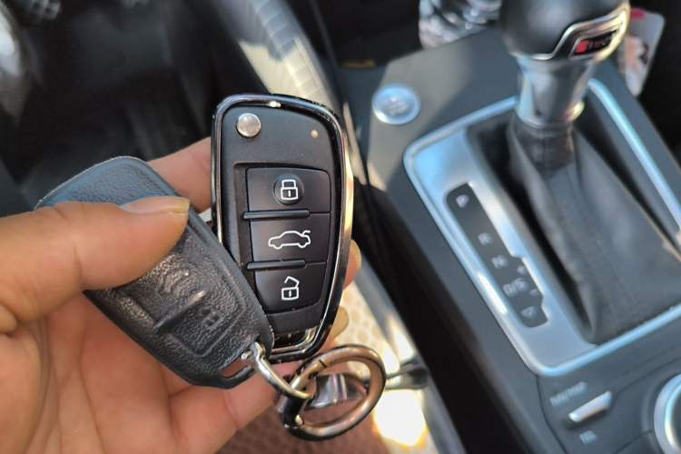 Used Audi Q2L 2021 35 TFSI Fashion Dynamic Model Vehicle Key