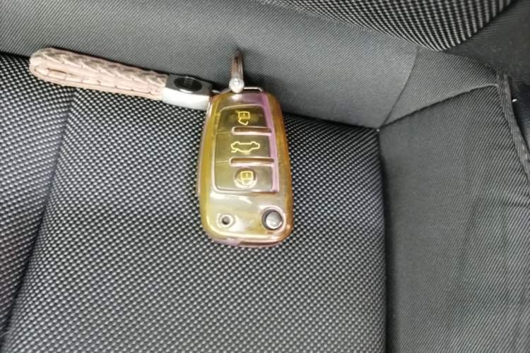 Used Audi Q2L 2021 35 TFSI Progressive Dynamic Edition Vehicle Key
