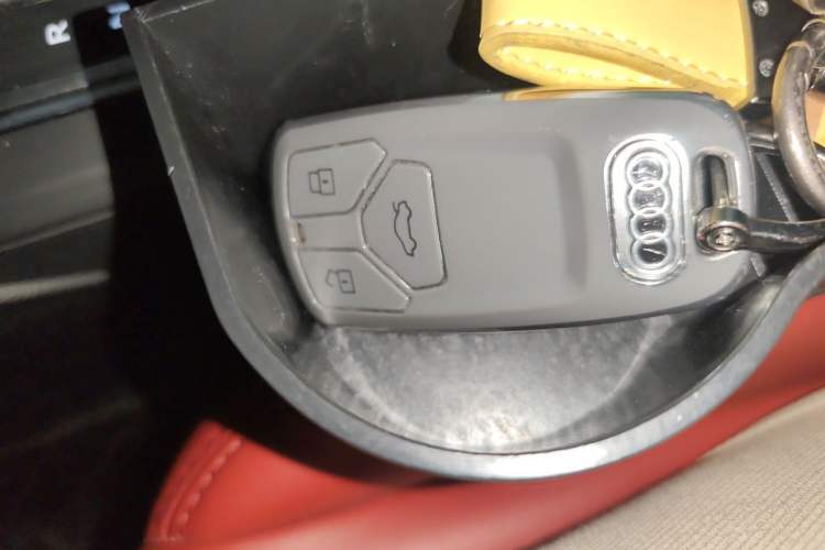 Used Audi Q2L 2021 35 TFSI Progressive Dynamic Edition Vehicle Key