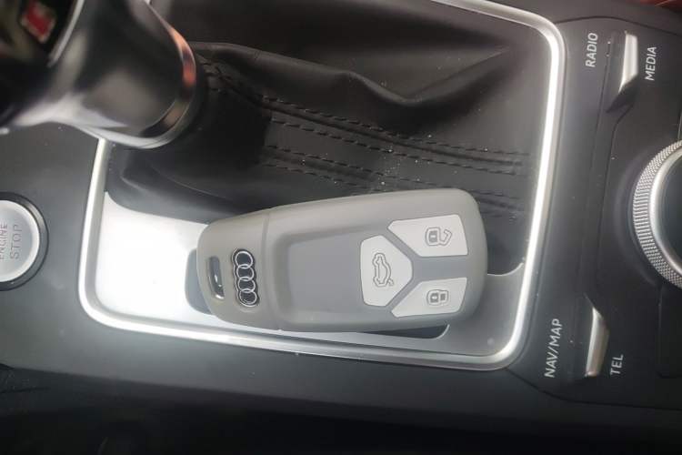 Used Audi Q2L 2021 35 TFSI Progressive Dynamic Edition Vehicle Key