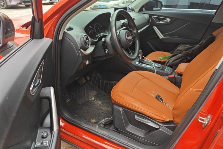 Used Audi Q2L 2021 35 TFSI Progressive Dynamic Edition Driver Seat