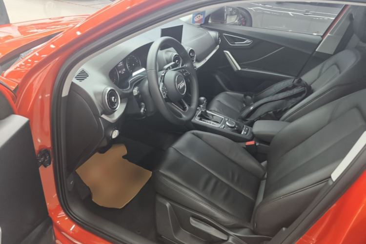 Used Audi Q2L 2021 35 TFSI Progressive Dynamic Edition Driver Seat