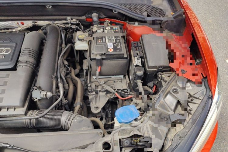 Used Audi Q2L 2021 35 TFSI Fashion Dynamic Model Engine Bay Left