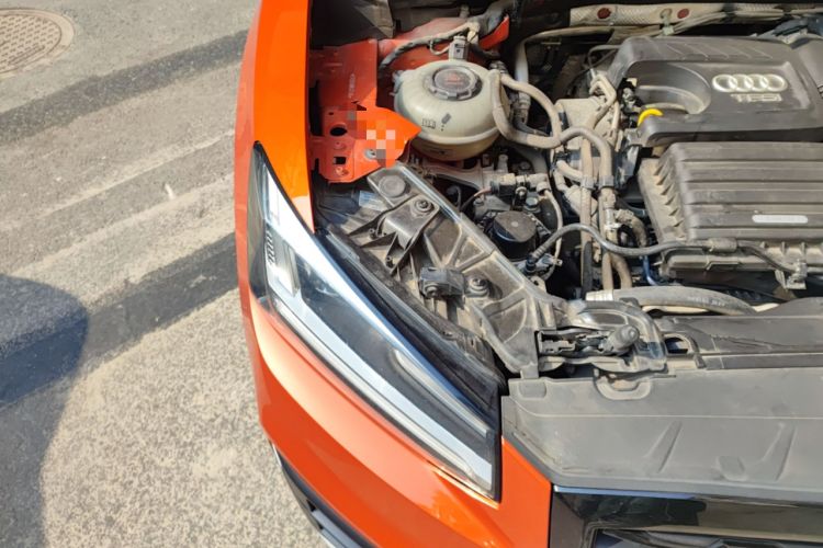 Used Audi Q2L 2021 35 TFSI Progressive Dynamic Edition Engine Bay Right