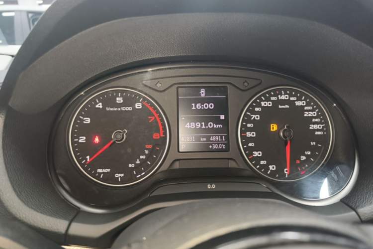 Used Audi Q2L 2021 35 TFSI Progressive Dynamic Edition Instrument Cluster