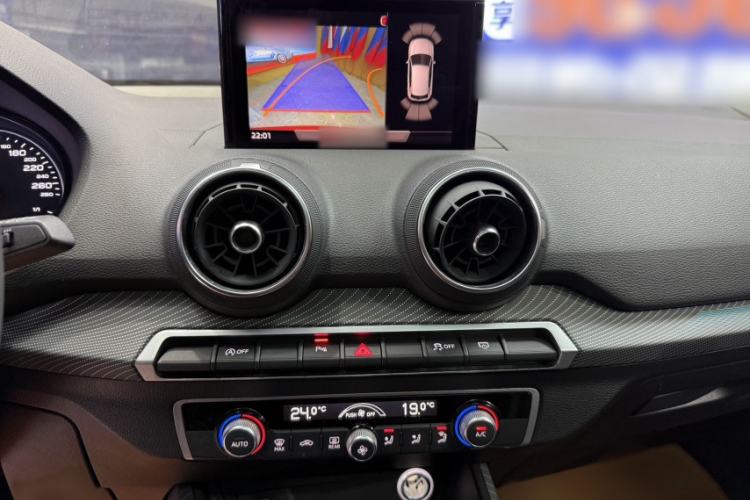 Used Audi Q2L 2021 35 TFSI Fashion Dynamic Model Interior 5