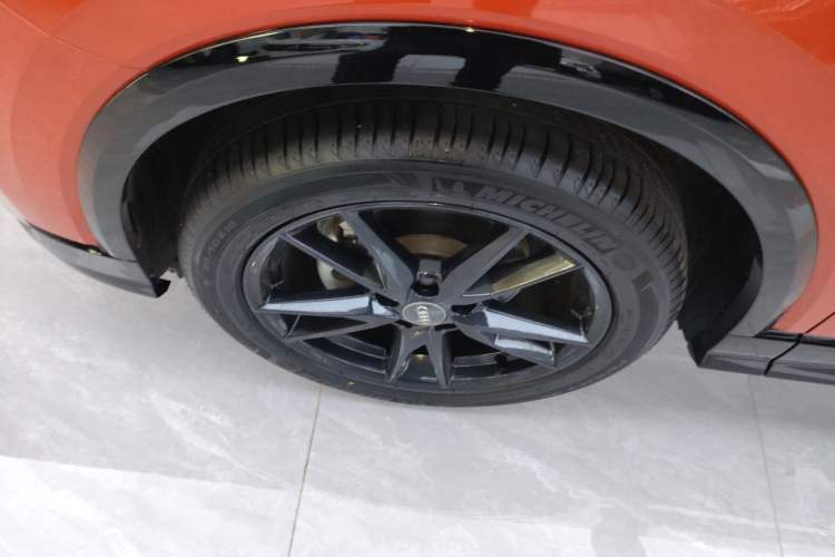Used Audi Q2L 2021 35 TFSI Progressive Dynamic Edition Left Front Wheel Hub