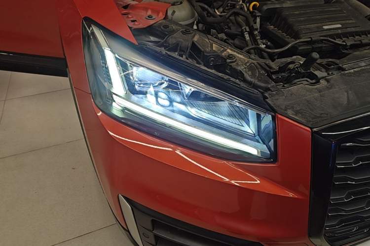 Used Audi Q2L 2021 35 TFSI Progressive Dynamic Edition Right Front Headlight