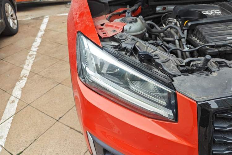 Used Audi Q2L 2021 35 TFSI Progressive Dynamic Edition Right Front Headlight