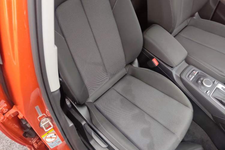 Used Audi Q2L 2021 35 TFSI Progressive Dynamic Edition Right Front Seat
