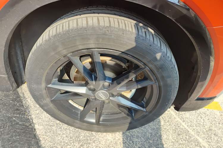 Used Audi Q2L 2021 35 TFSI Progressive Dynamic Edition Right Front Wheel Hub