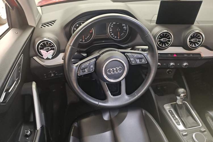 Used Audi Q2L 2021 35 TFSI Progressive Dynamic Edition Steering Wheel