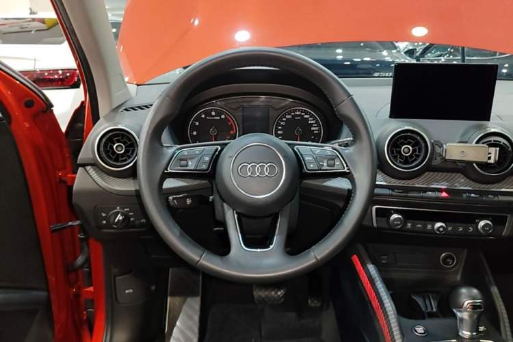 Used Audi Q2L 2021 35 TFSI Fashion Dynamic Model Steering Wheel