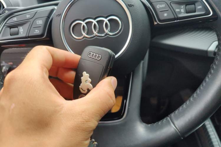 Used Audi Q2L 2021 35 TFSI Fashion Dynamic Model Vehicle Key