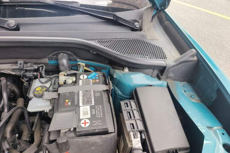 Used Audi Q2L 2021 35 TFSI Fashion Dynamic Model Engine Bay Left