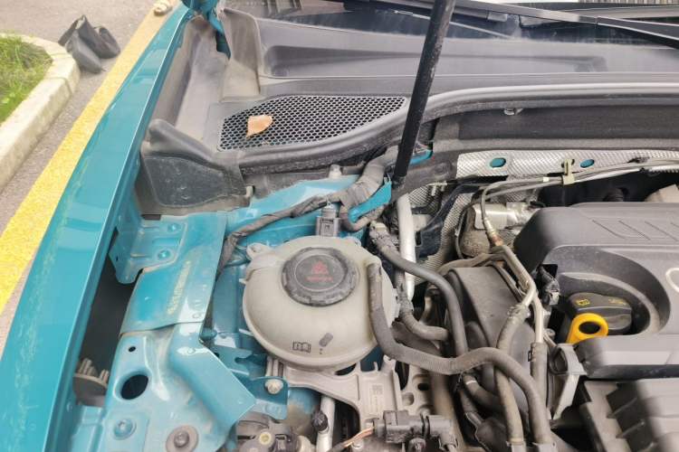 Used Audi Q2L 2021 35 TFSI Fashion Dynamic Model Engine Bay Right