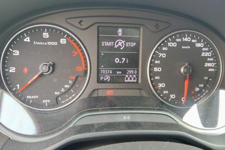 Used Audi Q2L 2021 35 TFSI Fashion Dynamic Model Odometer Close Up
