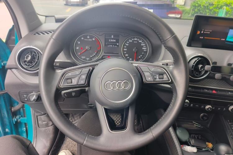 Used Audi Q2L 2021 35 TFSI Fashion Dynamic Model Steering Wheel