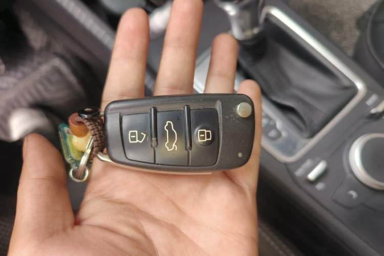 Used Audi Q2L 2021 35 TFSI Fashion Dynamic Model Vehicle Key