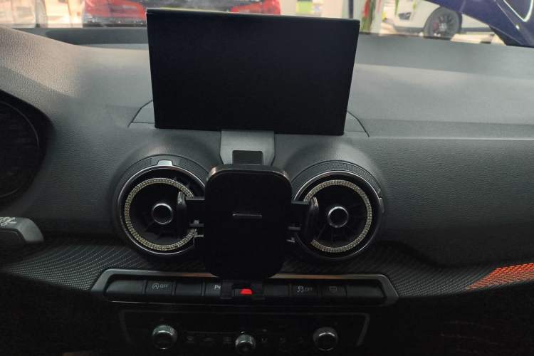 Used Audi Q2L 2021 35 TFSI Fashionable and Elegant Model Audio And AC Panel