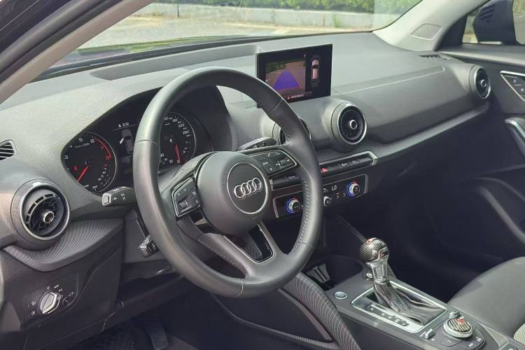 Used Audi Q2L 2021 35 TFSI Fashionable and Elegant Model Interior 2