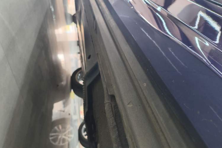 Used Audi Q2L 2021 35 TFSI Fashionable and Elegant Model Left Side Sill