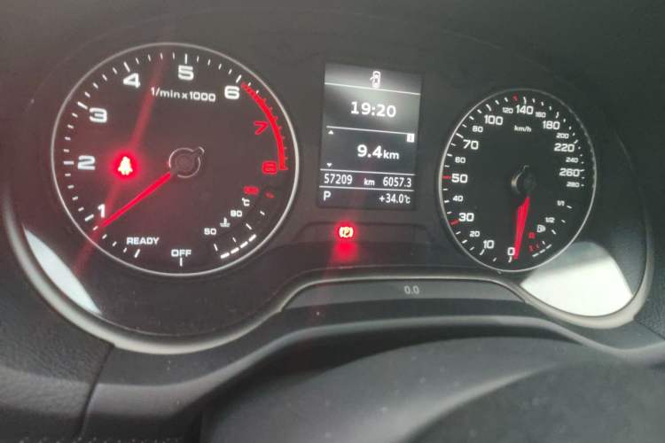 Used Audi Q2L 2021 35 TFSI Luxury Dynamic Model Odometer Close Up