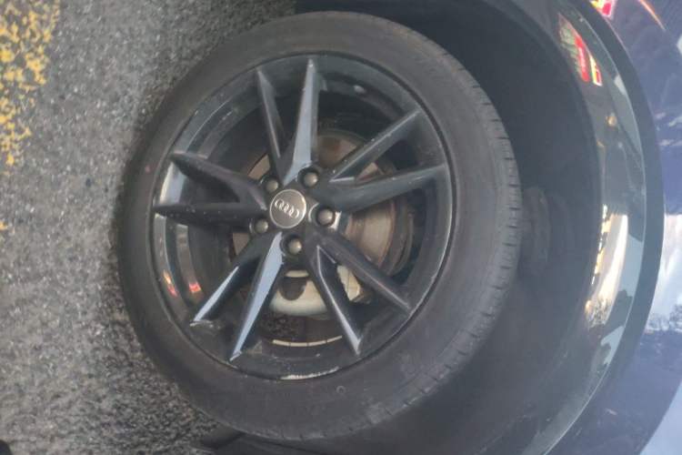 Used Audi Q2L 2021 35 TFSI Luxury Dynamic Model Right Front Wheel Hub