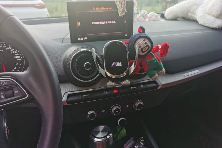 Used Audi Q2L 2021 35 TFSI Progressive Dynamic Edition Audio And AC Panel