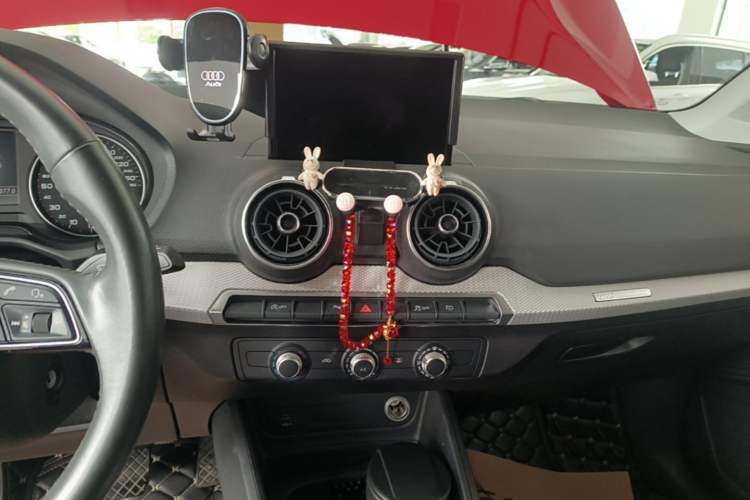 Used Audi Q2L 2021 35 TFSI Progressive Dynamic Edition Audio And AC Panel