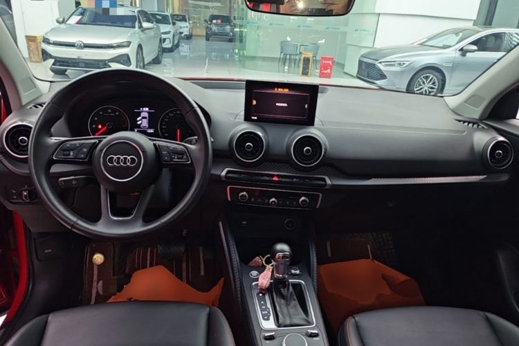 Used Audi Q2L 2021 35 TFSI Fashion Dynamic Model Center Console