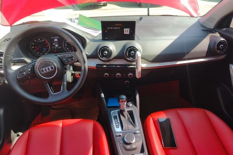Used Audi Q2L 2021 35 TFSI Progressive Dynamic Edition Center Console
