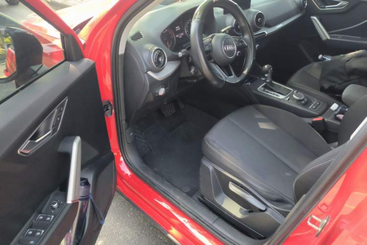 Used Audi Q2L 2021 35 TFSI Progressive Dynamic Edition Driver Seat