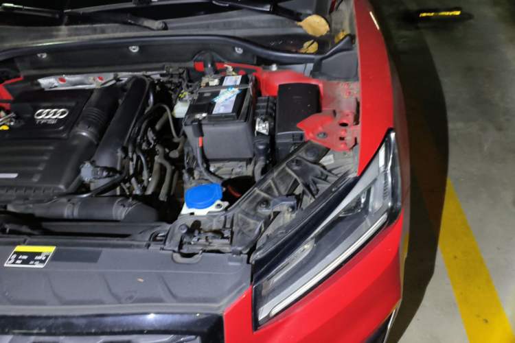 Used Audi Q2L 2021 35 TFSI Fashion Dynamic Model Engine Bay Left