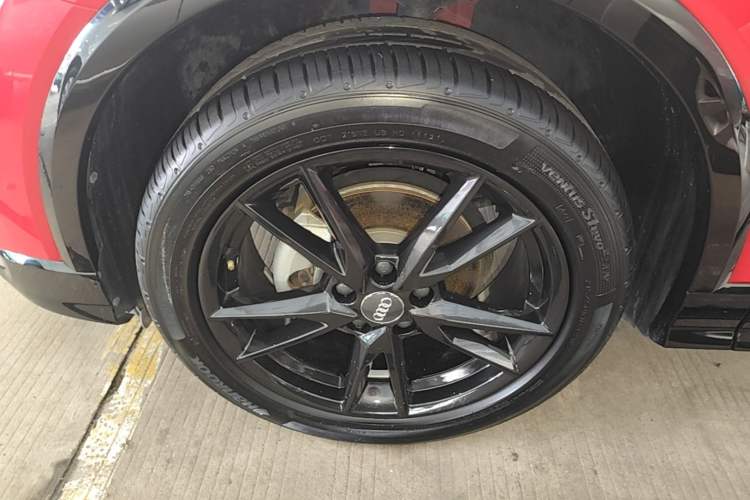 Used Audi Q2L 2021 35 TFSI Progressive Dynamic Edition Exterior 4