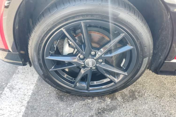 Used Audi Q2L 2021 35 TFSI Progressive Dynamic Edition Exterior 4