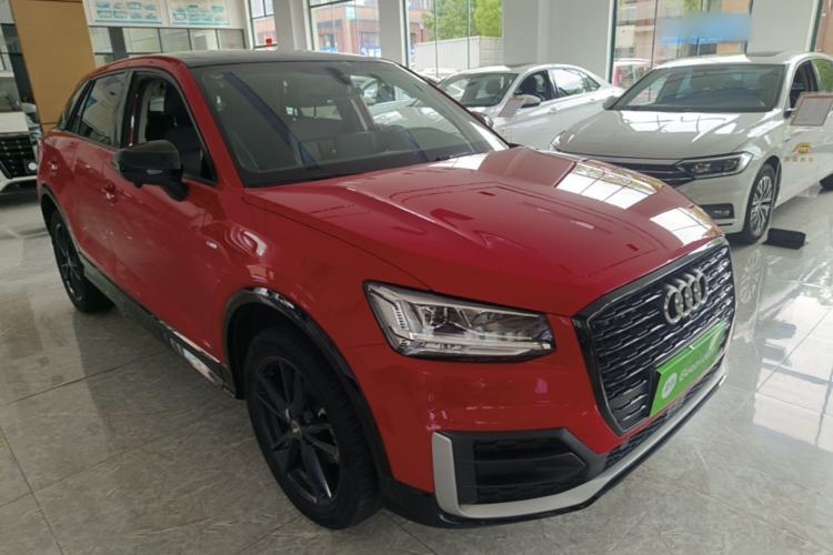 Used Audi Q2L 2021 35 TFSI Progressive Dynamic Edition Front Right 45 Deg