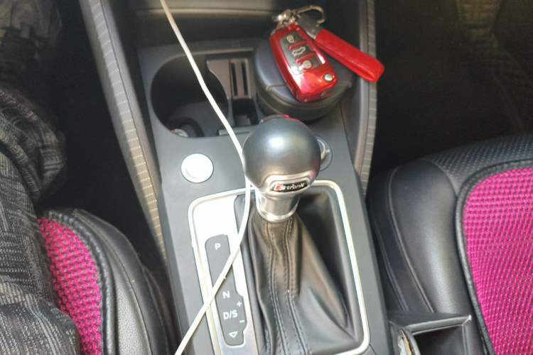 Used Audi Q2L 2021 35 TFSI Fashion Dynamic Model Gear Lever