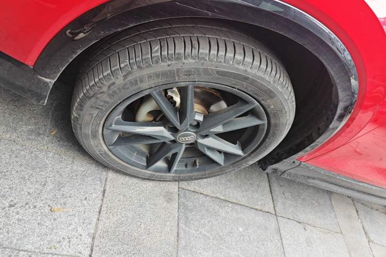 Used Audi Q2L 2021 35 TFSI Fashion Dynamic Model Left Front Wheel Hub