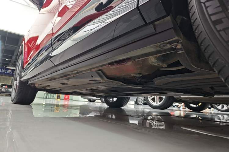 Used Audi Q2L 2021 35 TFSI Fashion Dynamic Model Left Side Sill