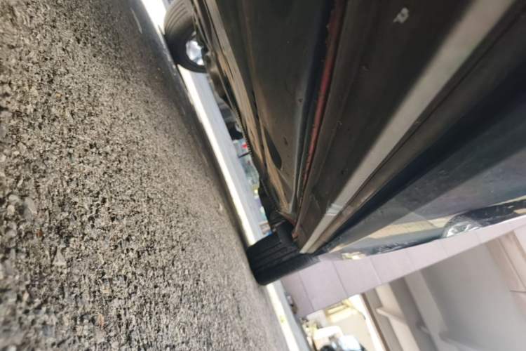 Used Audi Q2L 2021 35 TFSI Progressive Dynamic Edition Left Side Sill