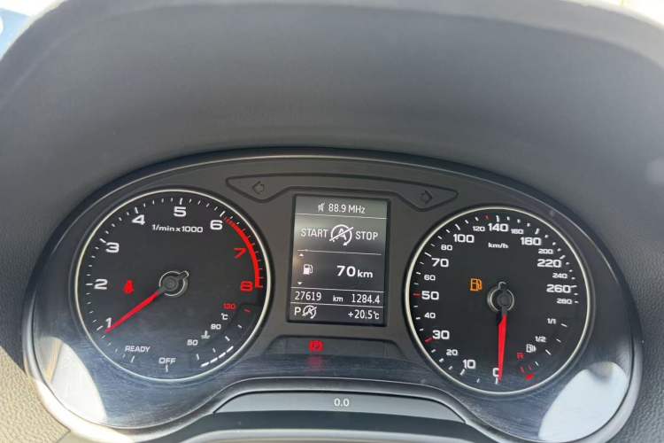 Used Audi Q2L 2021 35 TFSI Fashionable and Elegant Model Odometer Close Up