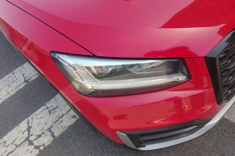 Used Audi Q2L 2021 35 TFSI Progressive Dynamic Edition Right Front Headlight