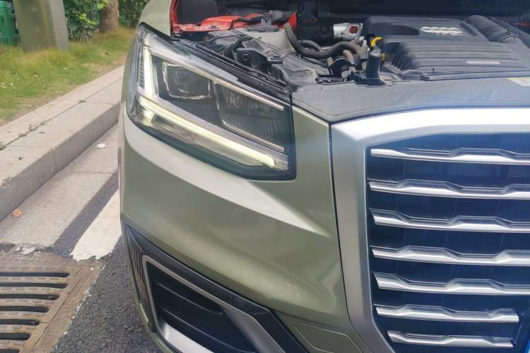 Used Audi Q2L 2021 35 TFSI Fashionable and Elegant Model Right Front Headlight